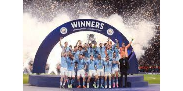 Guardiola tient la couronne avec des larmes dans les yeux